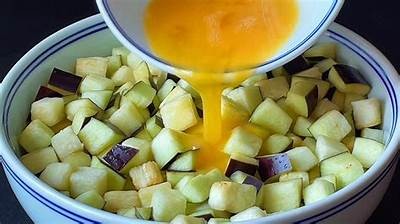 茄子短视频：揭秘美味茄子的烹饪技巧与创意做法