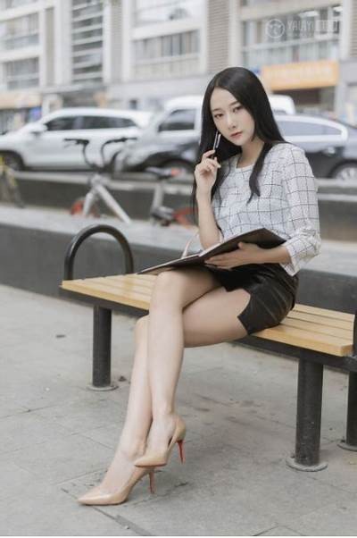 精彩丝瓜视频分享：成人版内容与精彩热评